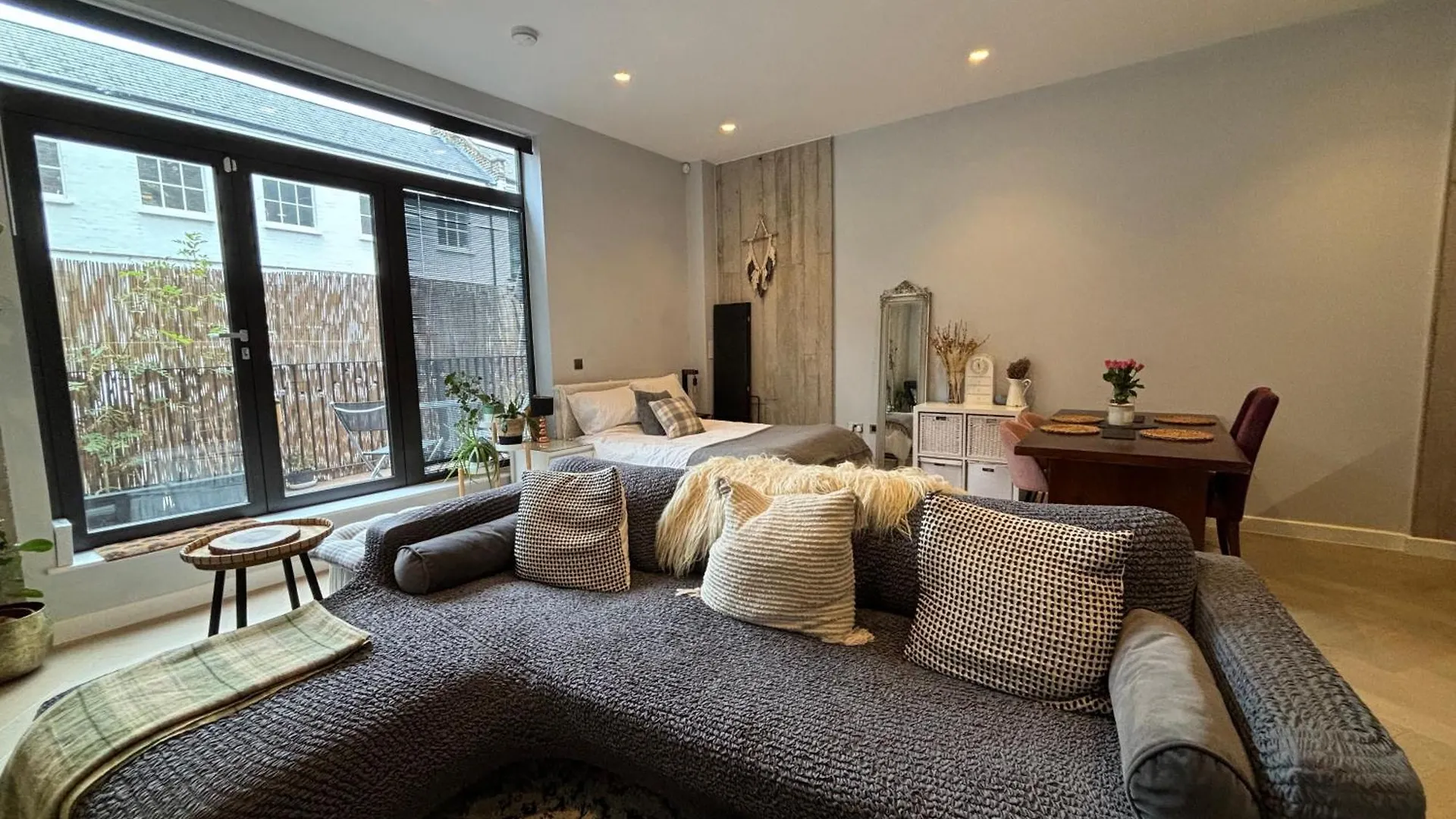 Apartment Stylish Studio In Hackney With Private Terrace London